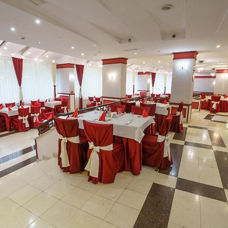 Troyan Plaza Hotel Dış mekan fotoğraf