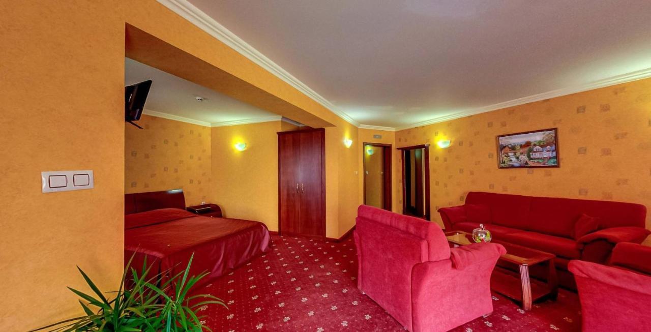 Troyan Plaza Hotel Dış mekan fotoğraf