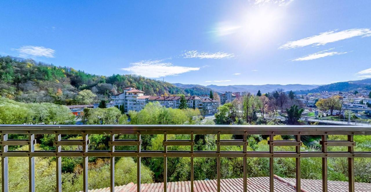 Troyan Plaza Hotel Dış mekan fotoğraf