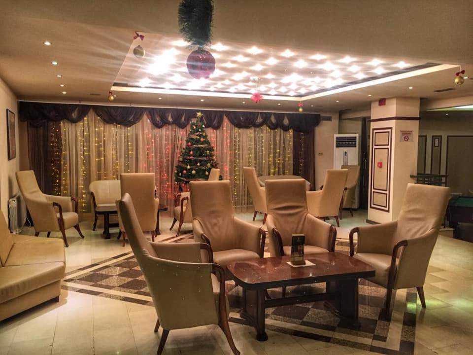 Troyan Plaza Hotel Dış mekan fotoğraf